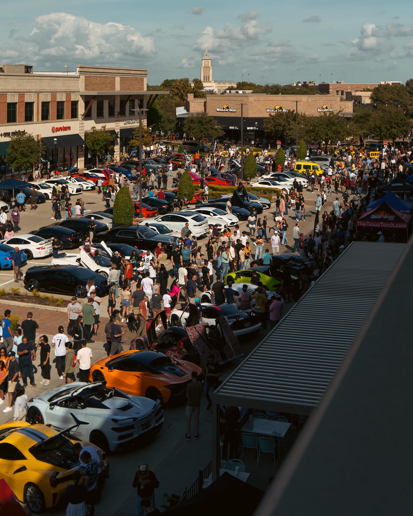 luxuary car show - 19